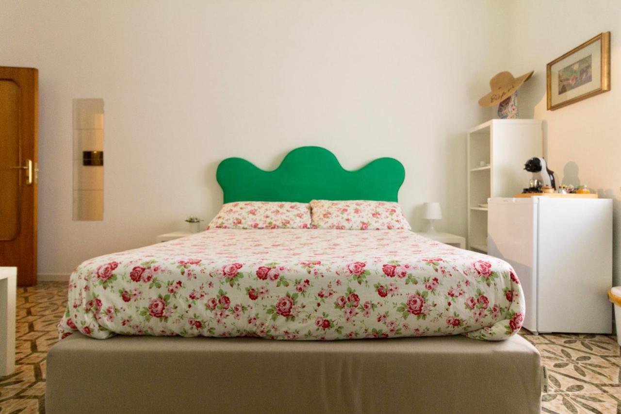 Cri&Gio Bed and Breakfast Sorrento Exteriör bild